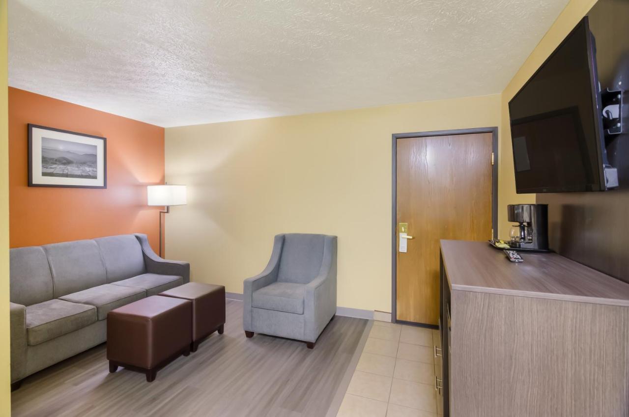 Americas Best Value Inn & Suites Independence Va Exterior photo