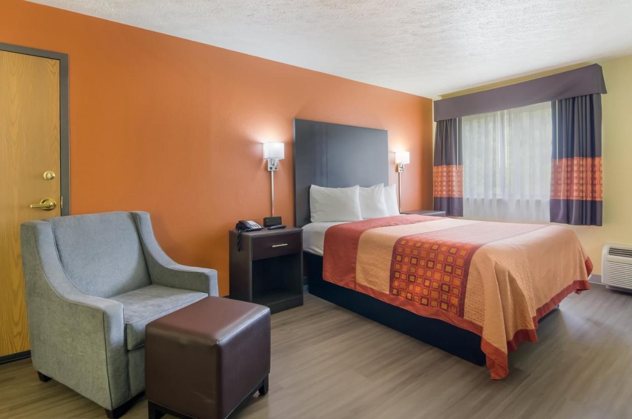 Americas Best Value Inn & Suites Independence Va Exterior photo