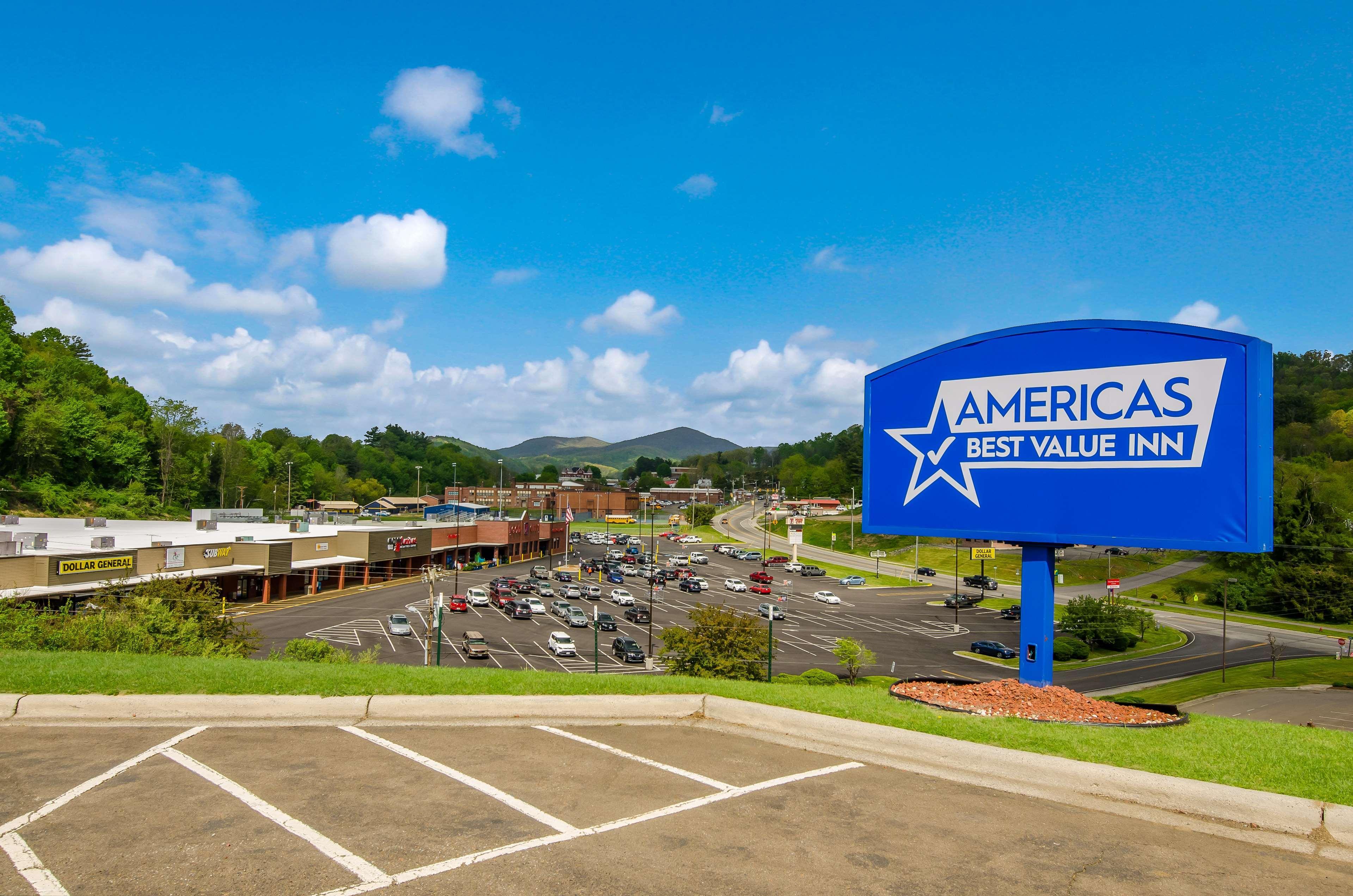 Americas Best Value Inn & Suites Independence Va Exterior photo